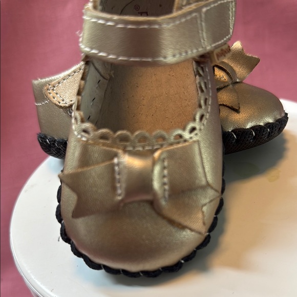Pediped Gold Dress Shoes T-Strap Design - Picture 5 of 6